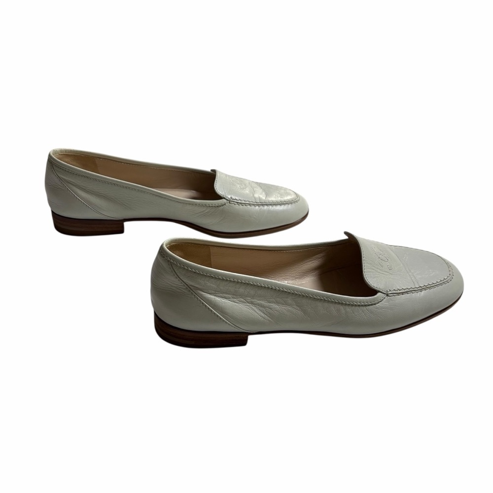 Chanel | Vintage Pale Blue Leather Loafers 38.5 | CC Logo Flats Made in Italy 💙 - Picture 5 of 12